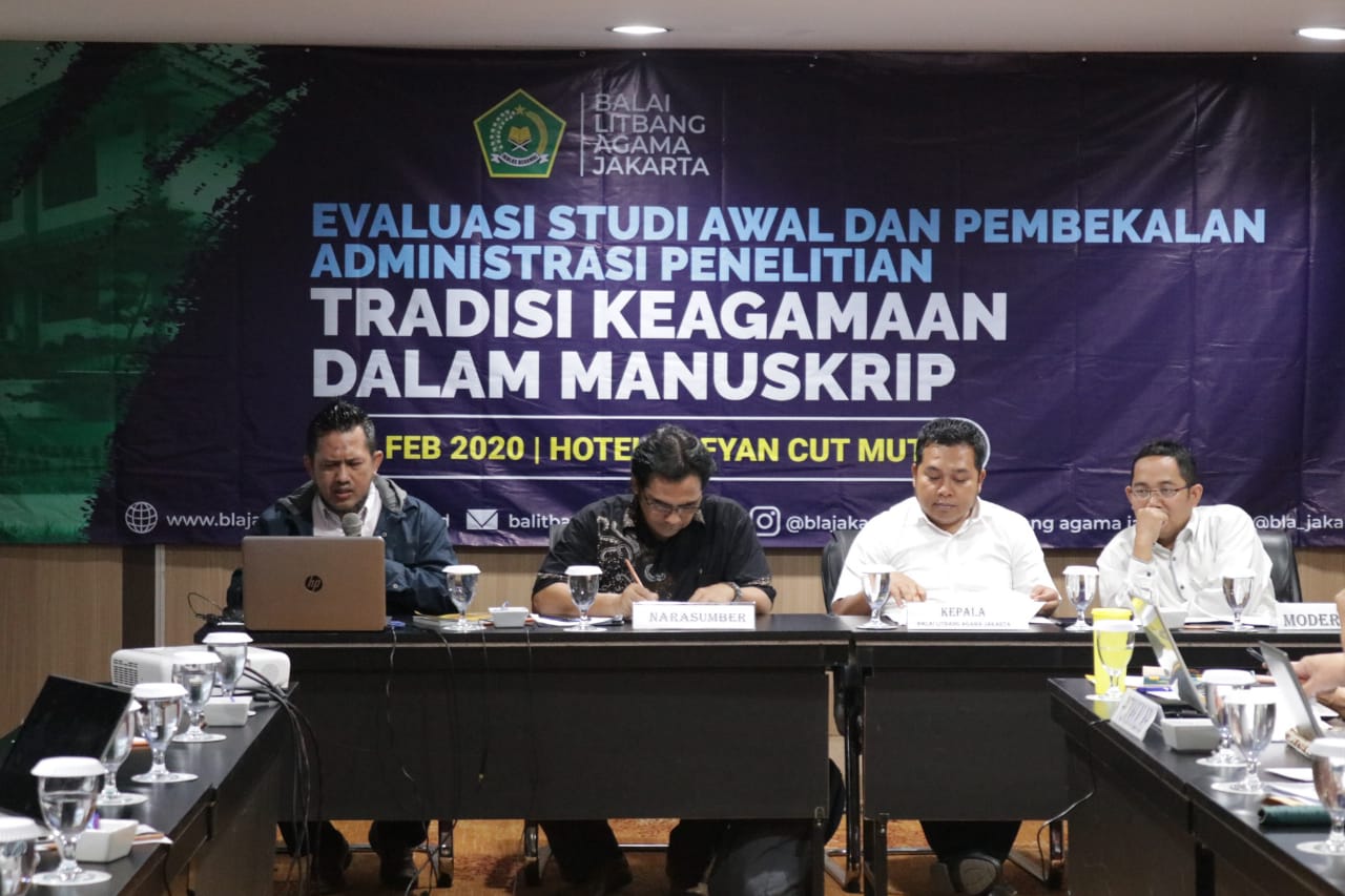 Mendeskripsikan Tradisi Keagamaan Dalam Manuskrip