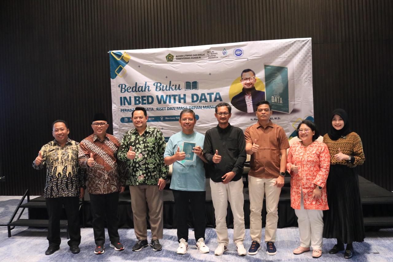 Bedah Buku "In Bed With Data": Penerapan Kebijakan Berbasis Data Terhadap Peradaban, Riset dan Masa Depan Manusia