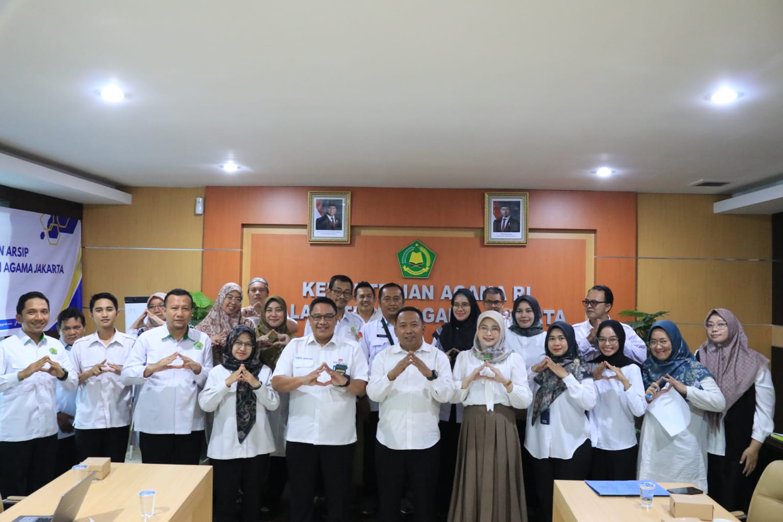 Wujudkan Tata Kelola Arsip, Balai Litbang Agama Jakarta Lakukan Kegiatan Pemusnahan Arsip