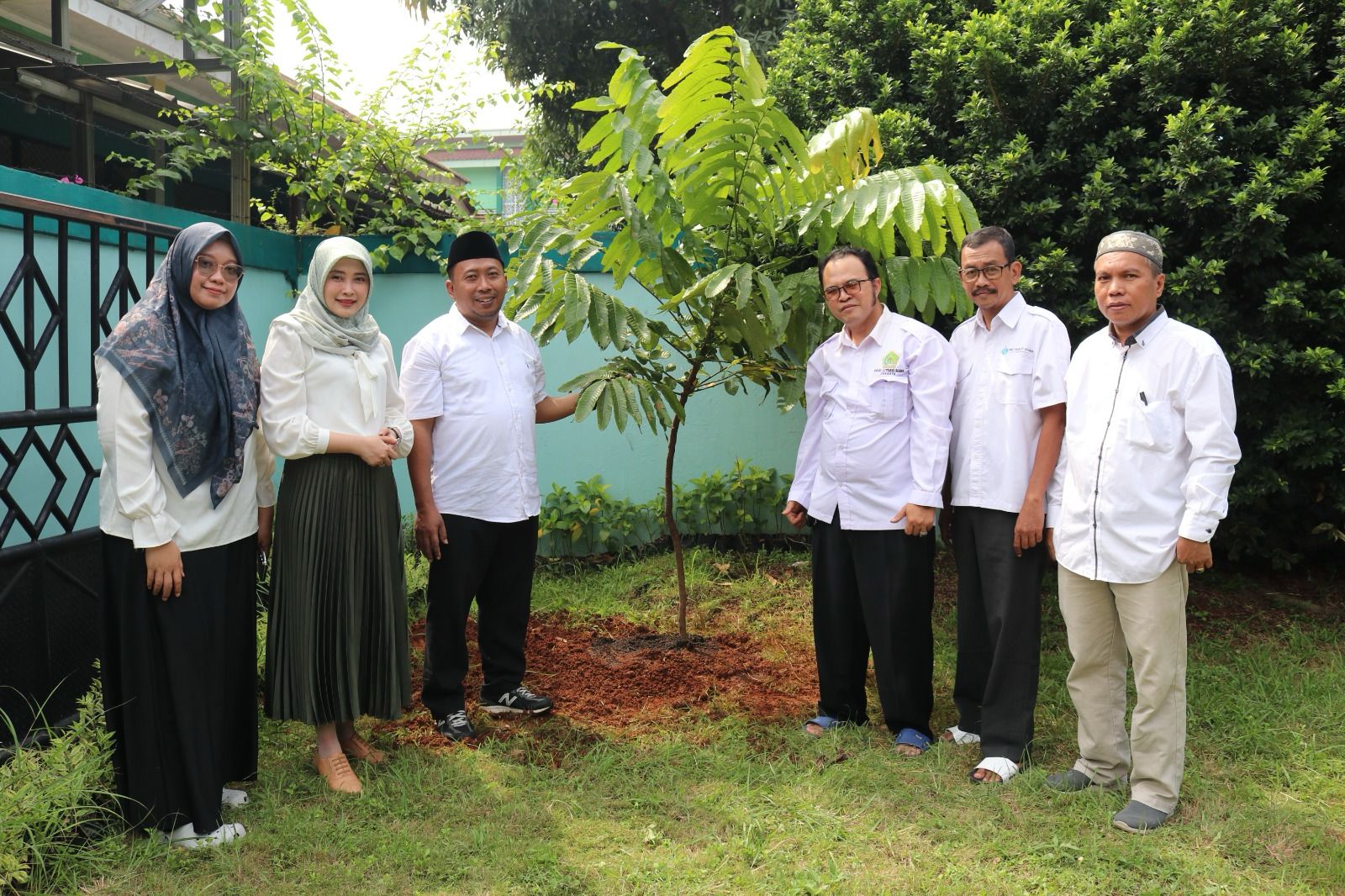 BLAJ Tanam Pohon Matoa, Dukung Gerakan Nasional Penanaman 10.000 Pohon
